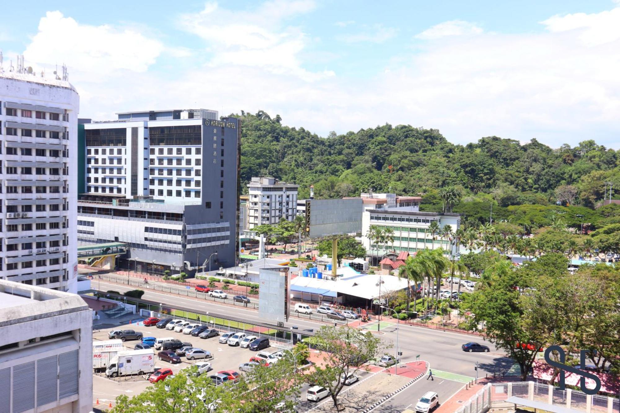 Pangsapuri Homesuite' At The Shore