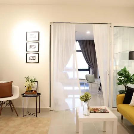 Homesuite' Home At The Shore Kota Kinabalu Exterior photo