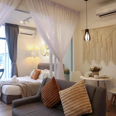 Homesuite' Home At The Shore Kota Kinabalu Exterior photo