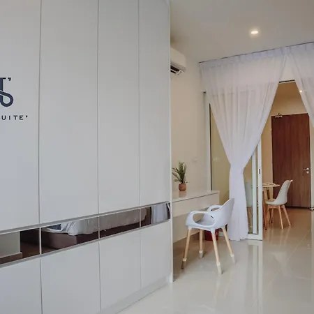 Homesuite' Home At The Shore Kota Kinabalu Exterior photo