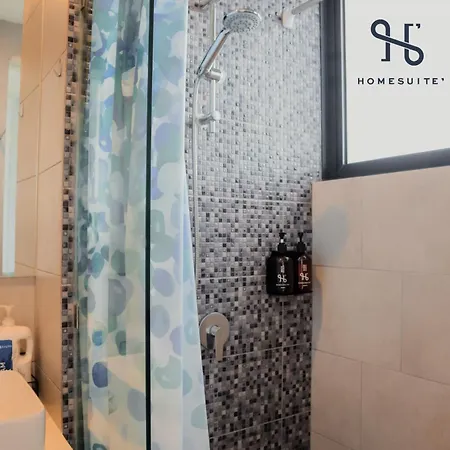 Homesuite' Home At The Shore Kota Kinabalu Exterior photo