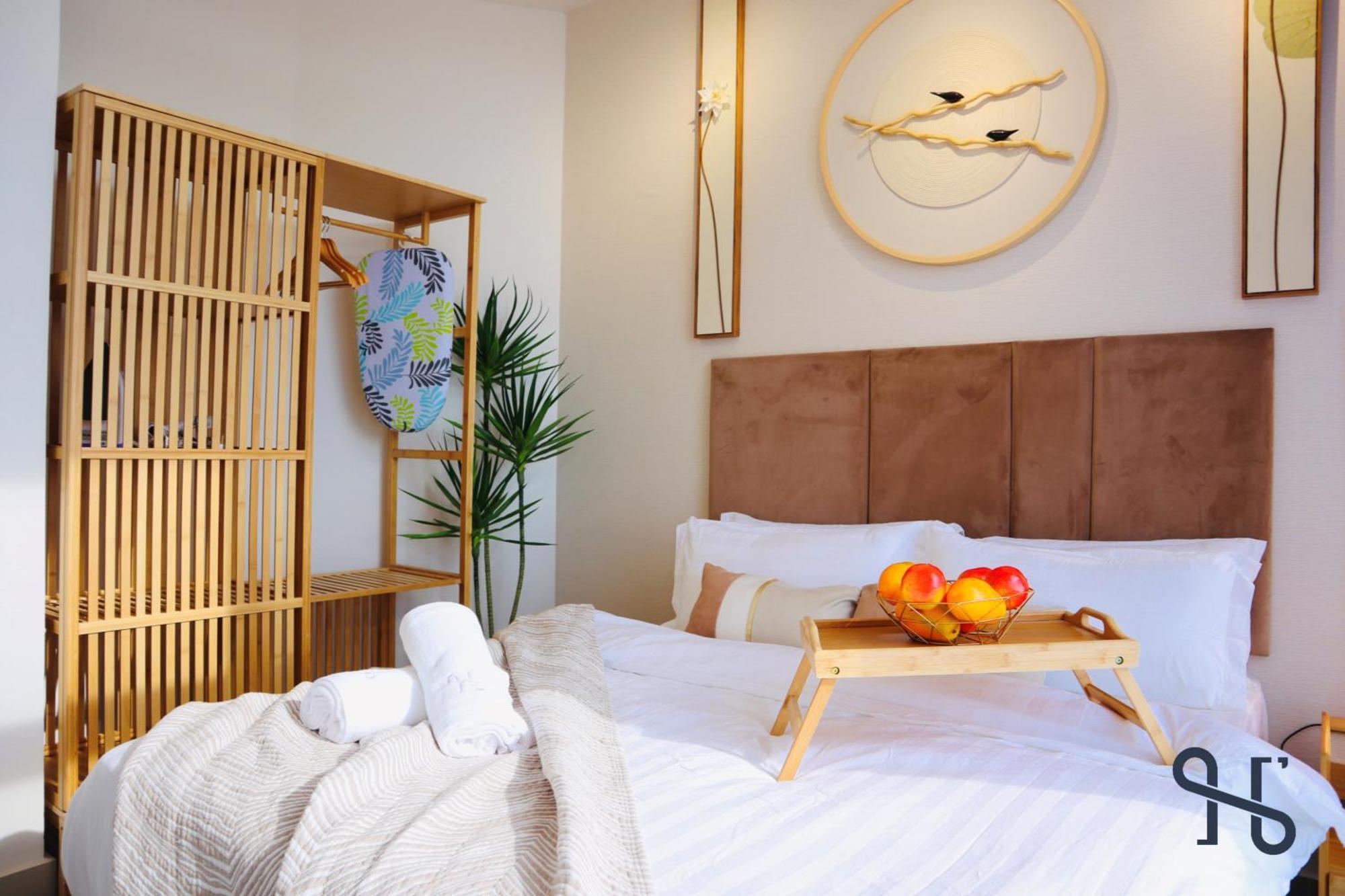 Homesuite' At The Shore Apartment