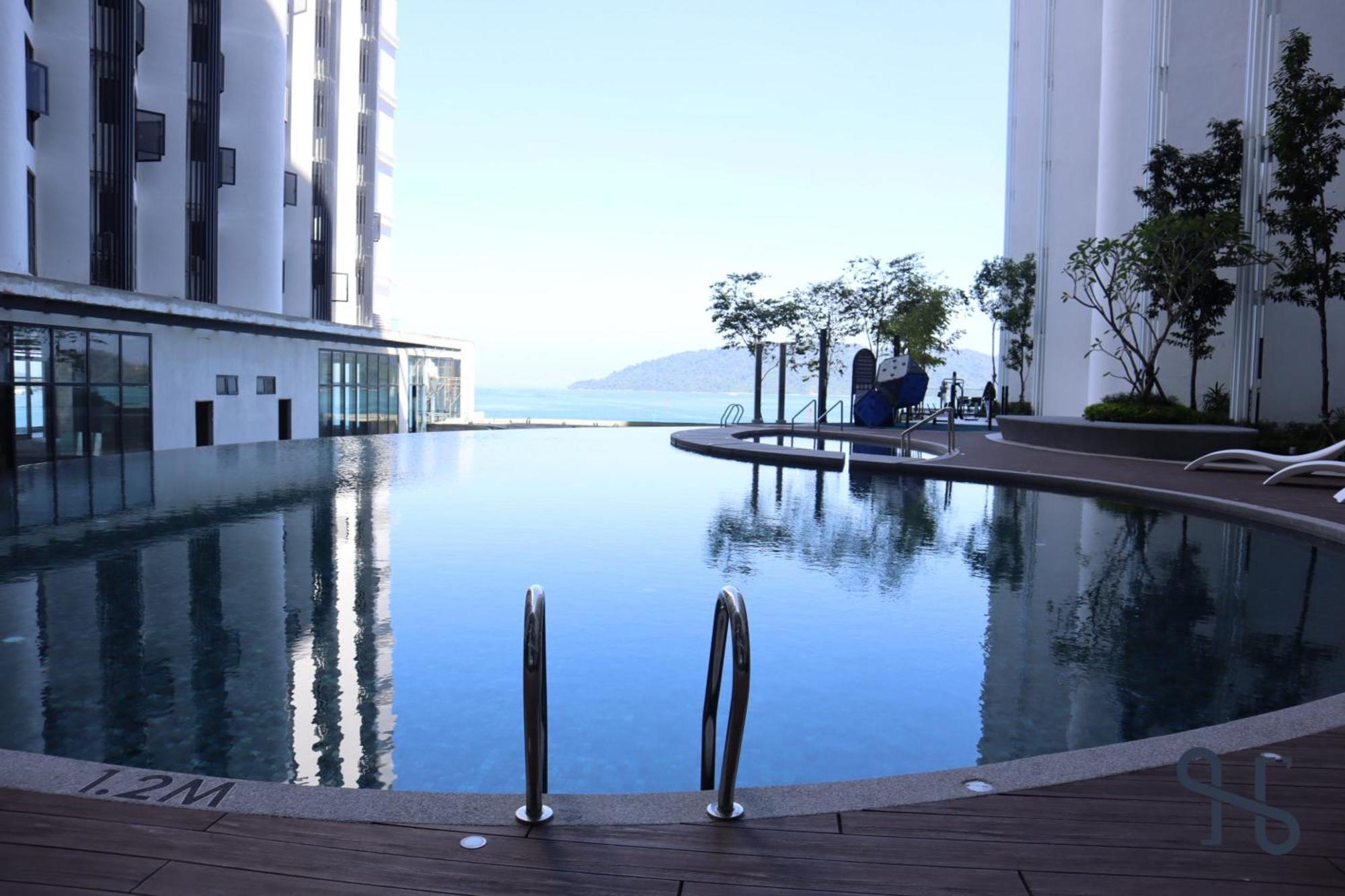 Homesuite' At The Shore Apartment *