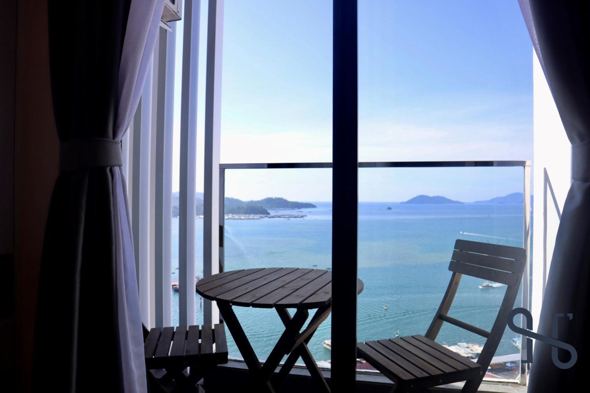 Homesuite' At The Shore Kota Kinabalu
