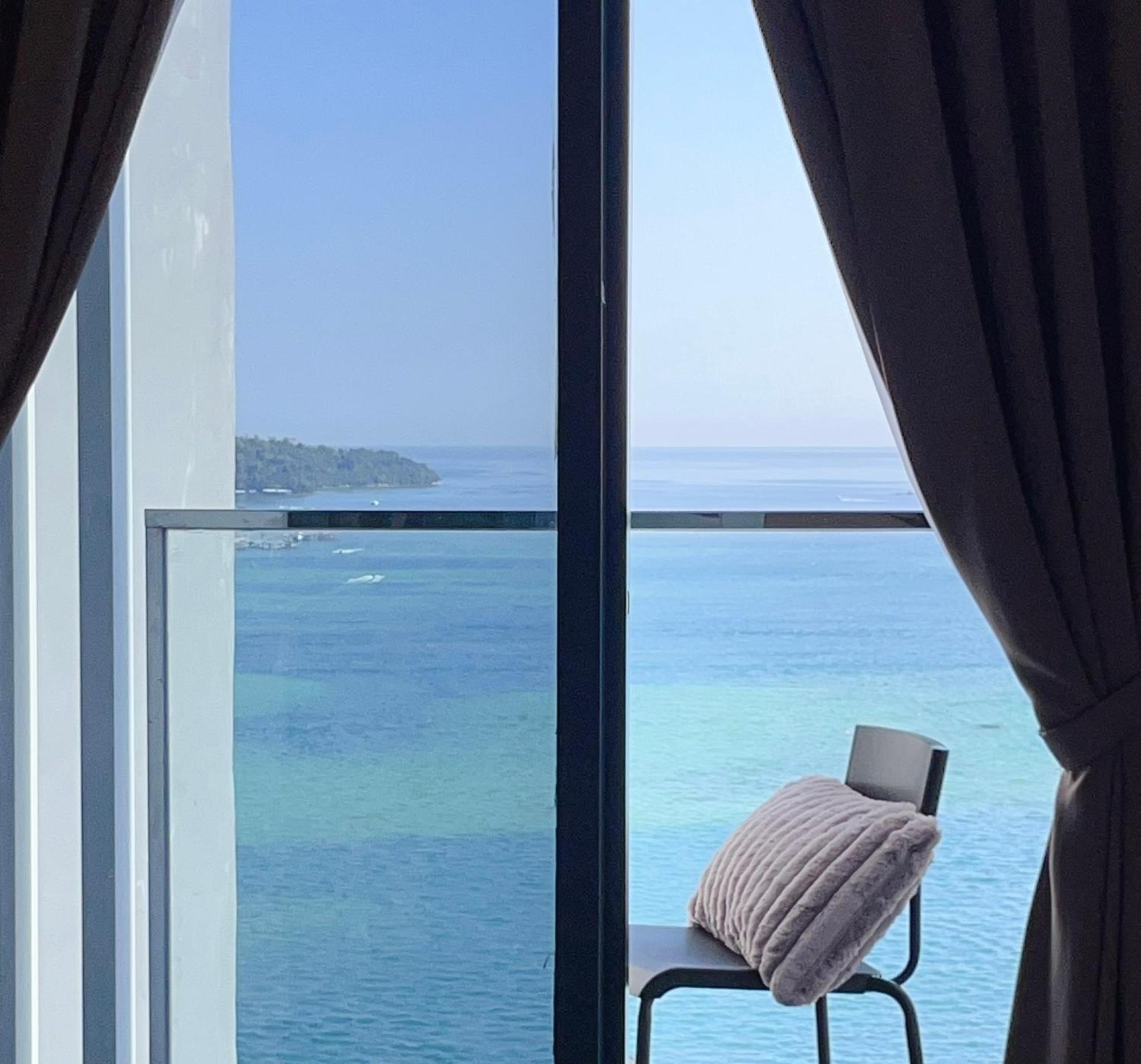 Homesuite' At The Shore Apartment Kota Kinabalu
